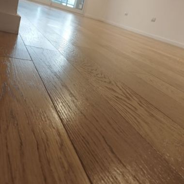 PISOS HIDROLAQUEADOS